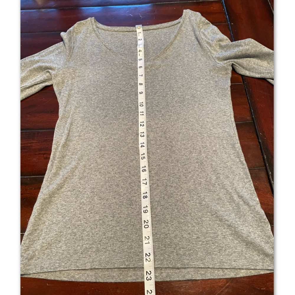 Basic Long Sleeve Shirt - Picture 4 of 4